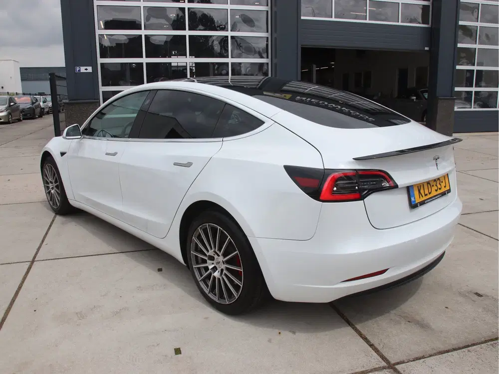 Tesla Model 3 60 kWh Performance look FULL LED uit 2020, foto 6
