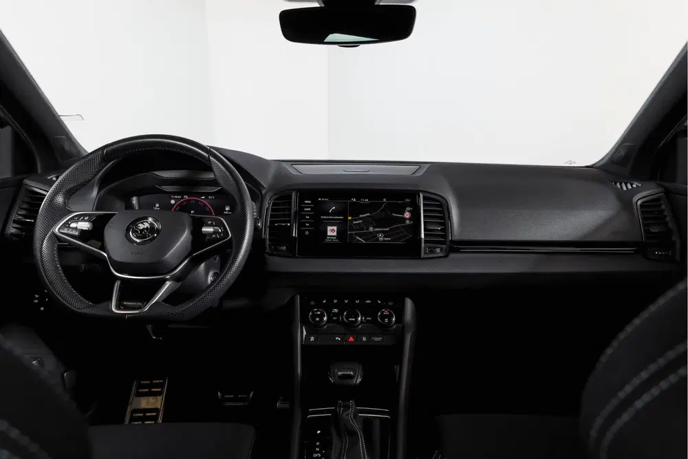 Skoda Karoq 1.5 TSI ACT Sportline Business 150 PK uit 2024, foto 3