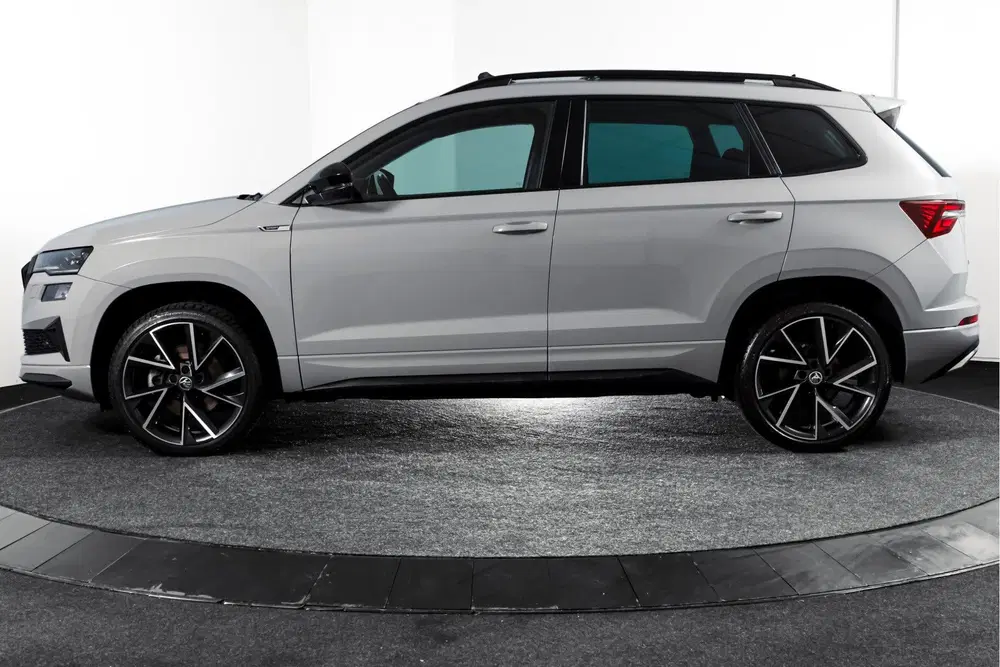 Skoda Karoq 1.5 TSI ACT Sportline Business 150 PK uit 2024, foto 5