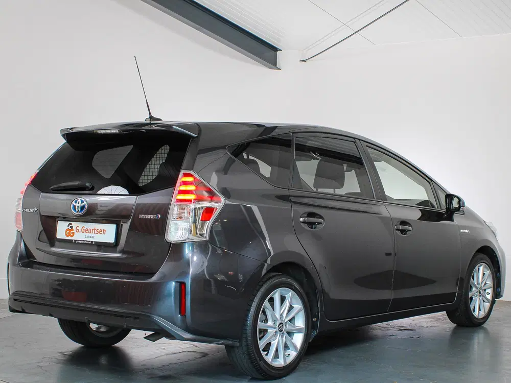 Toyota Prius 1.8 Dynamic 7-Persoons uit 2019, foto 2
