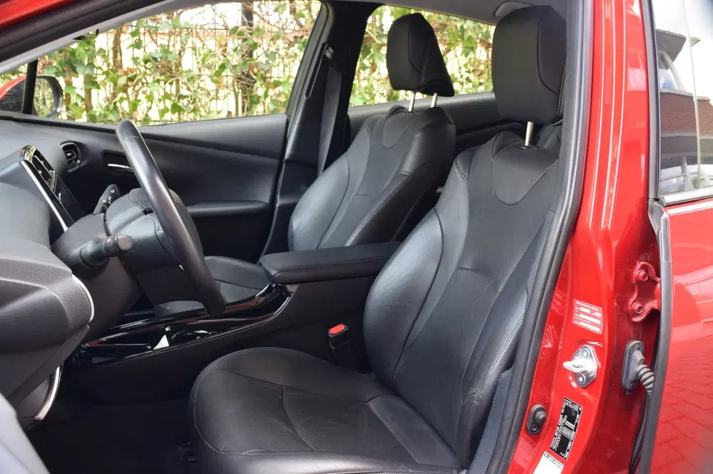 Toyota Prius 1.8 Plug-in Executive uit 2019, foto 12