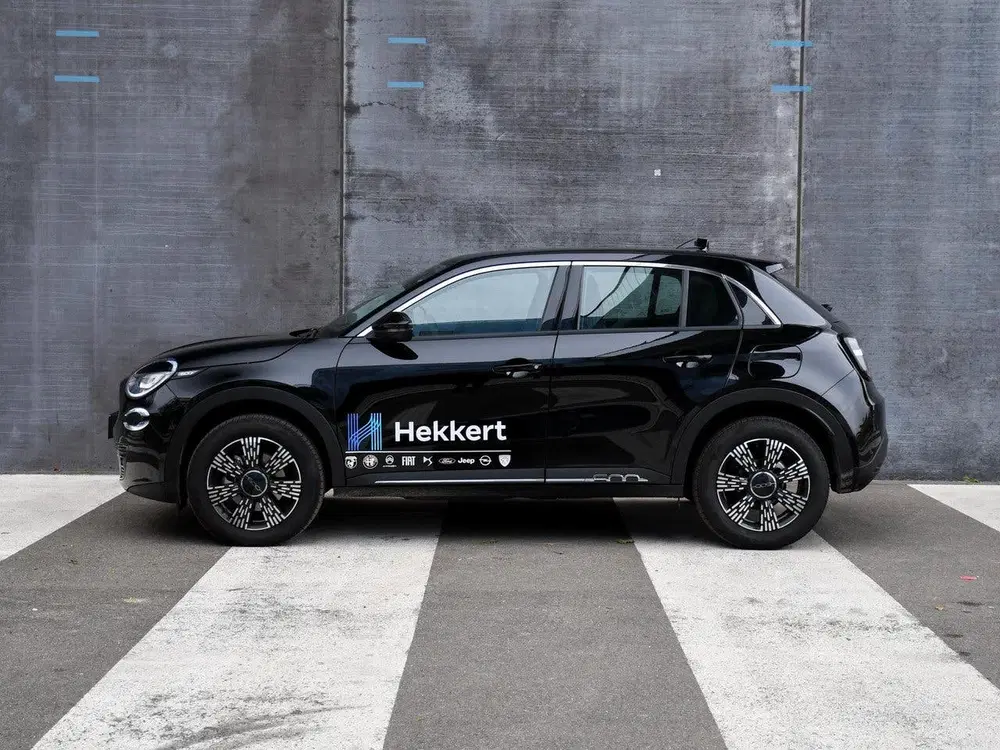 Fiat 600 Urban 1.2 Hybrid 110pk Automaat PDC ACHTER uit 2025, foto 3