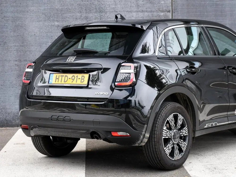 Fiat 600 Urban 1.2 Hybrid 110pk Automaat PDC ACHTER uit 2025, foto 6