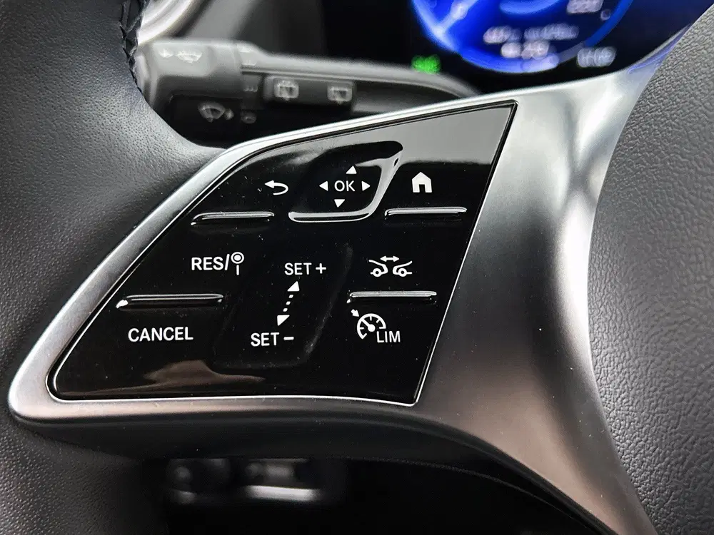 Mercedes-Benz EQA 250+ Luxury Line 71 kWh Ledkoplampen uit 2025, foto 15
