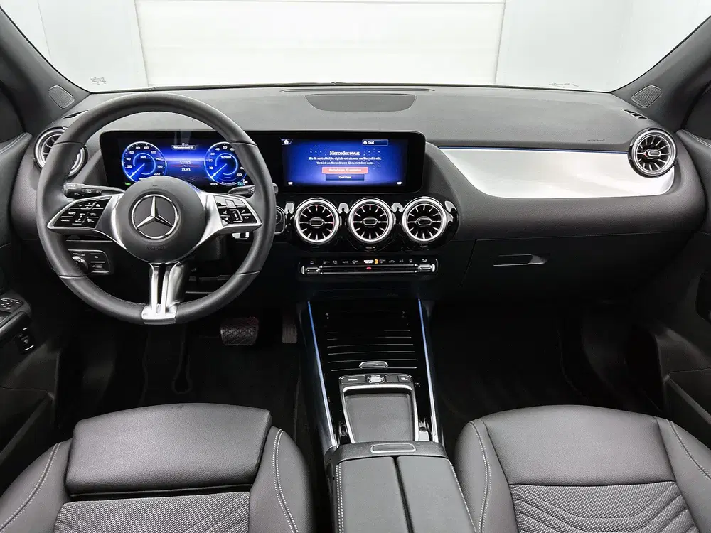 Mercedes-Benz EQA 250+ Luxury Line 71 kWh Ledkoplampen uit 2025, foto 4
