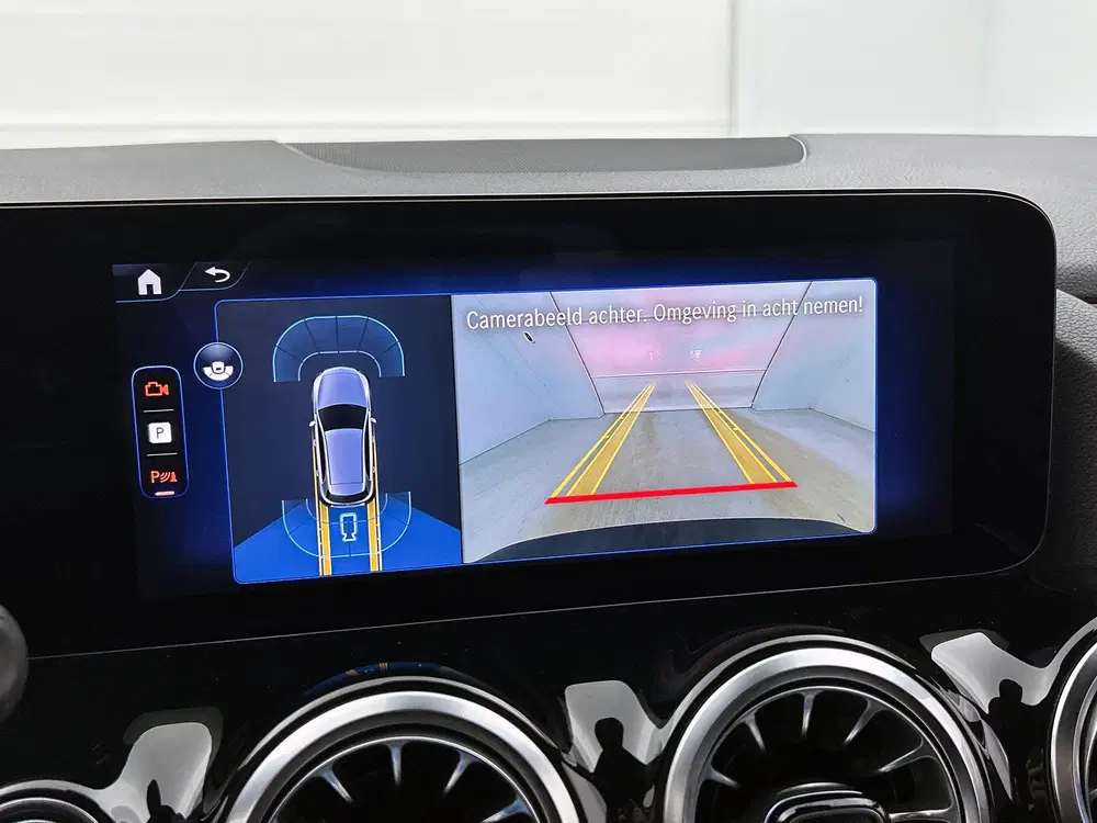 Mercedes-Benz EQA 250+ Luxury Line 71 kWh Ledkoplampen uit 2025, foto 8