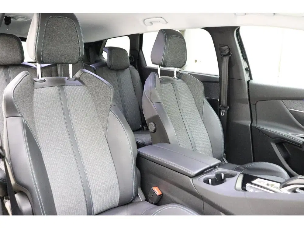 Peugeot 5008 1.2 PureTech Allure Pack Business uit 2022, foto 14