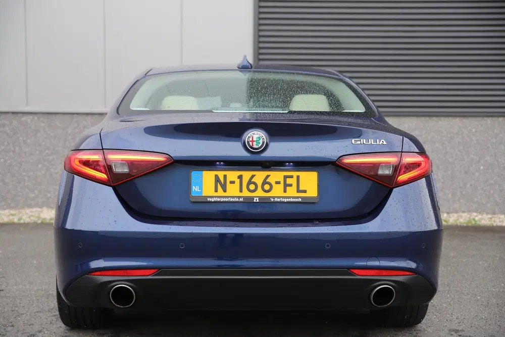 Alfa Romeo Giulia 2.0T TI 200pk Harman Kardon uit 2021, foto 11
