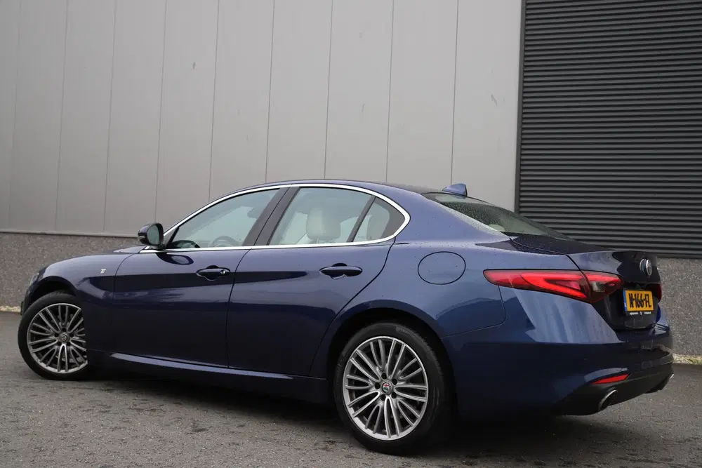 Alfa Romeo Giulia 2.0T TI 200pk Harman Kardon uit 2021, foto 7