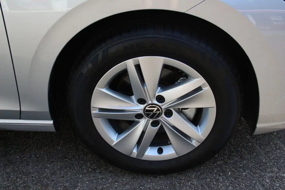 Volkswagen Golf 1.5 TSI Life Business uit 2021, foto 3