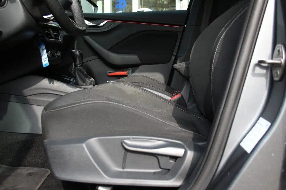 Skoda Scala 1.0 TSI Sport Business uit 2023, foto 10