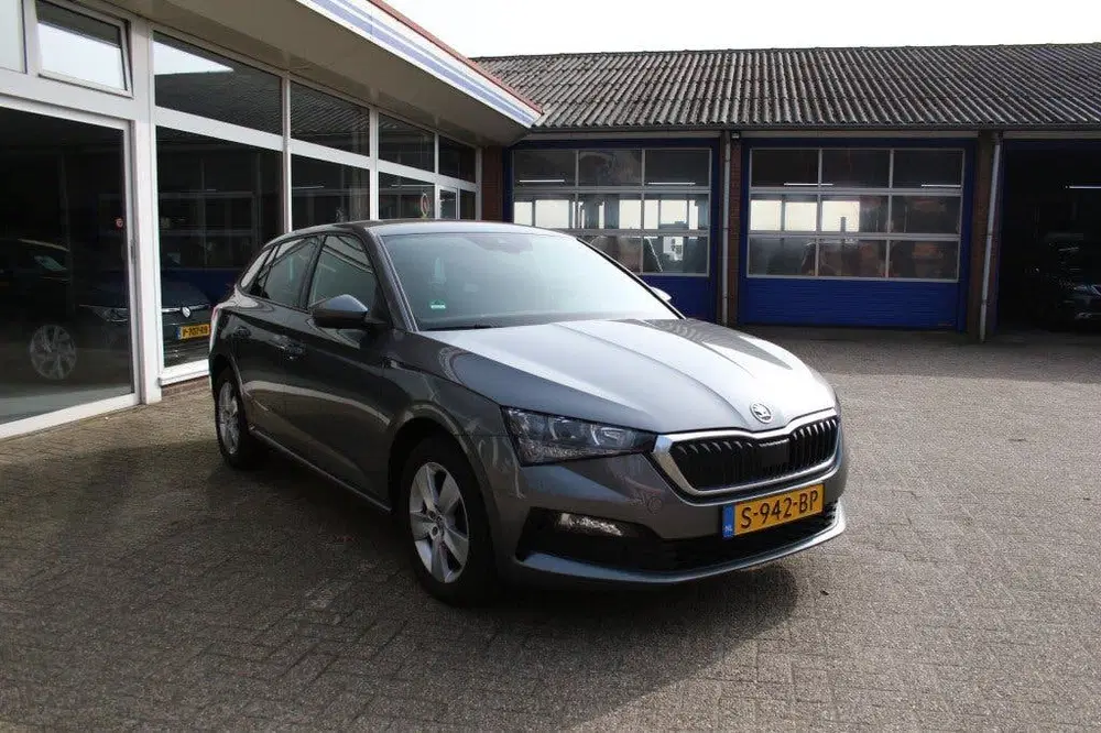 Skoda Scala 1.0 TSI Sport Business uit 2023, foto 4