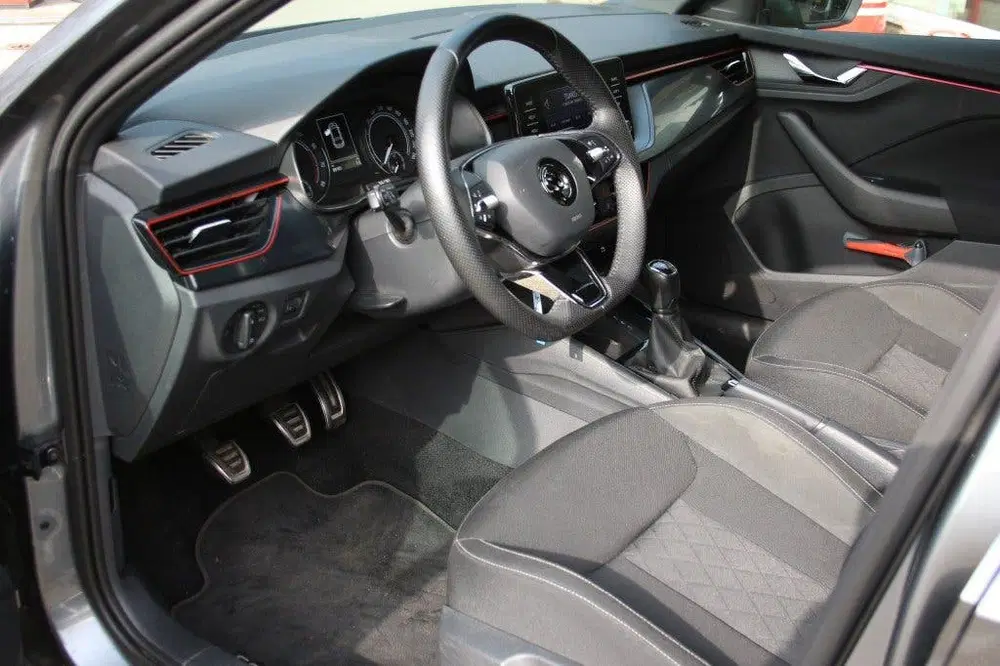 Skoda Scala 1.0 TSI Sport Business uit 2023, foto 9