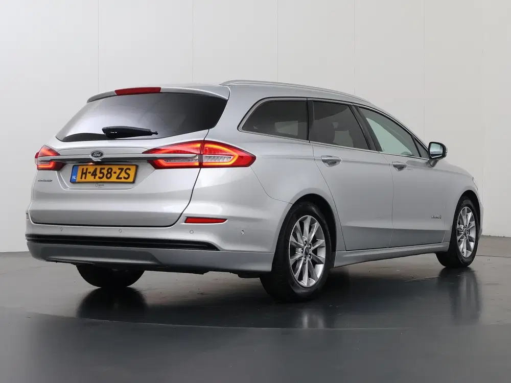 Ford Mondeo 2.0 IVCT HEV Hybrid Titanium uit 2020, foto 2