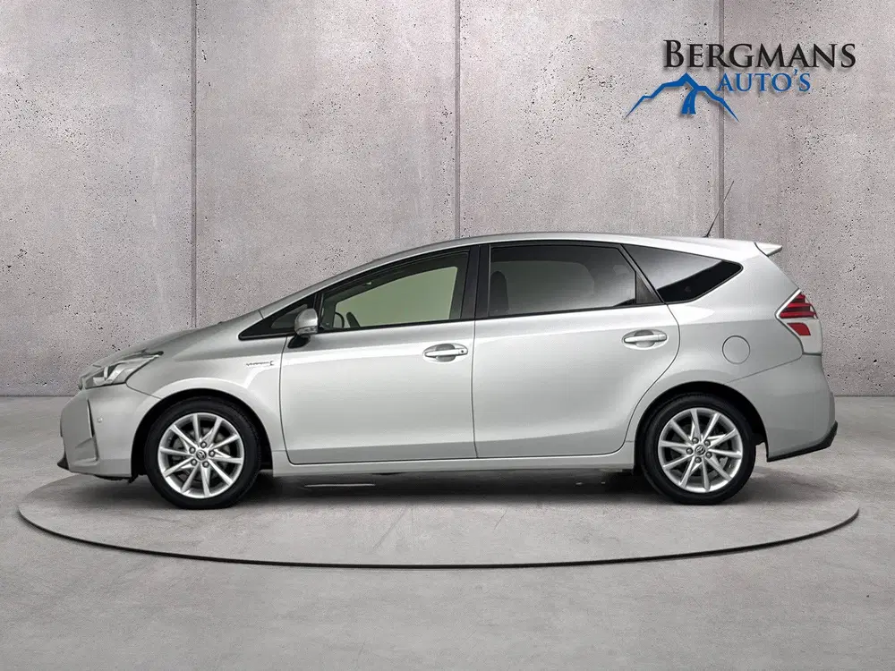 Toyota Prius Prius+ uit 2021, foto 10