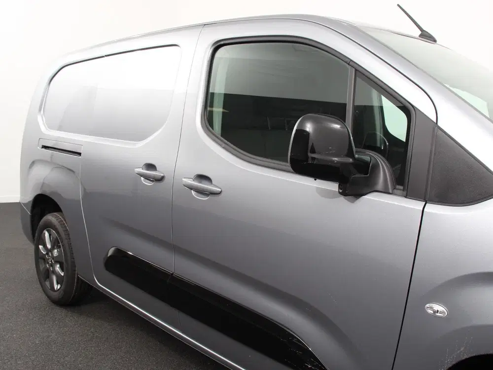 Opel Combo 1.5 BlueHDi 130pk L2 Automaat Apple Carpla uit 2024, foto 12