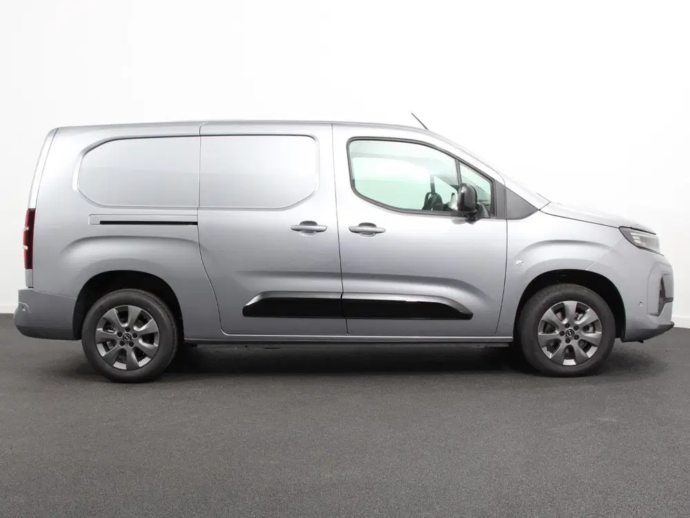 Opel Combo 1.5 BlueHDi 130pk L2 Automaat Apple Carpla uit 2024, foto 14