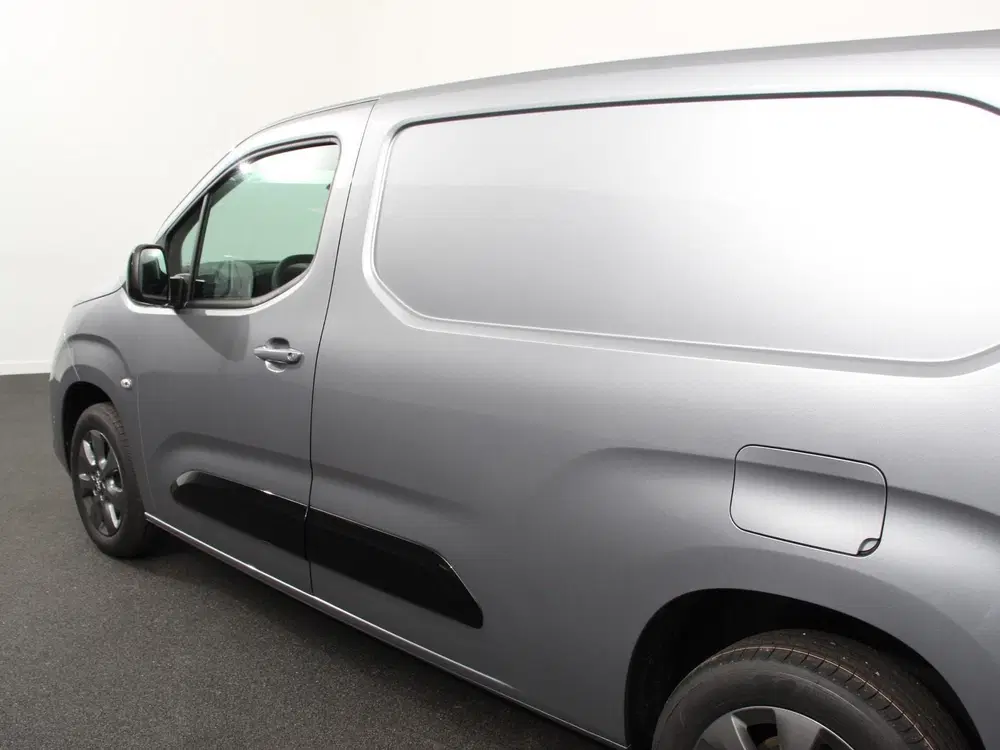 Opel Combo 1.5 BlueHDi 130pk L2 Automaat Apple Carpla uit 2024, foto 5