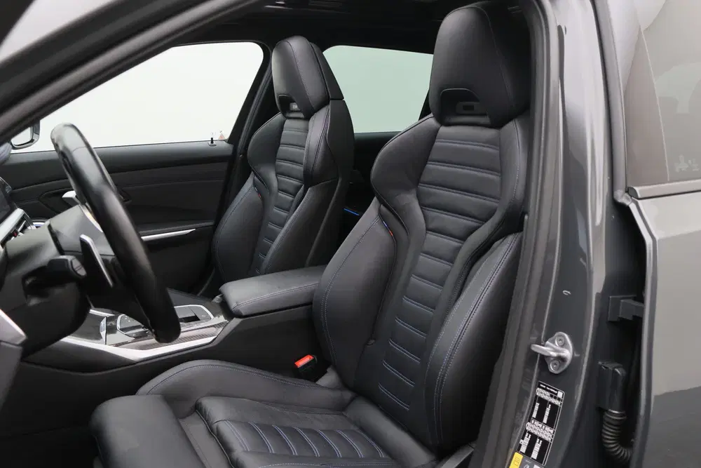 BMW 3-serie 3 Serie Touring 330e Business Edition Plus uit 2022, foto 9