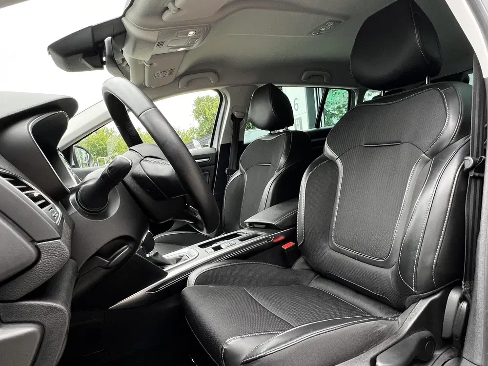 Renault Megane Mégane Estate 1.3 TCe 140 Techno uit 2023, foto 7