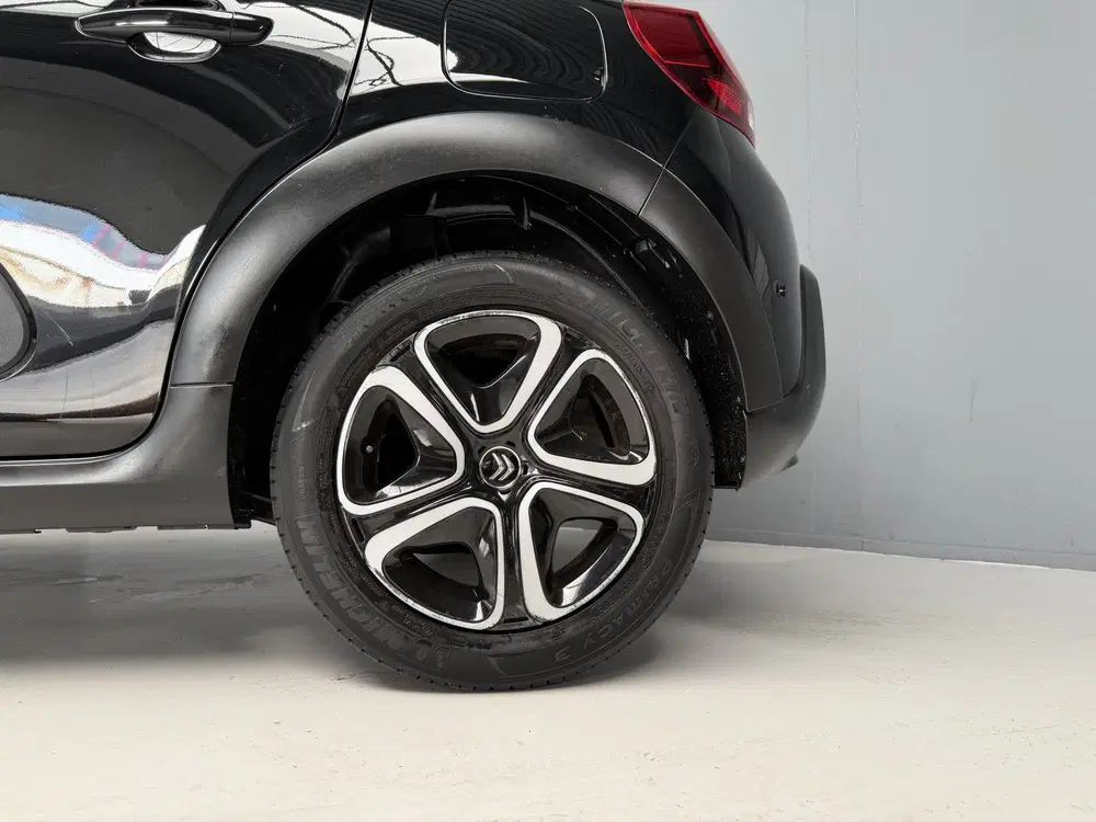 Citroën C3 1.2 PureTech S&S Shine Automaat uit 2019, foto 10