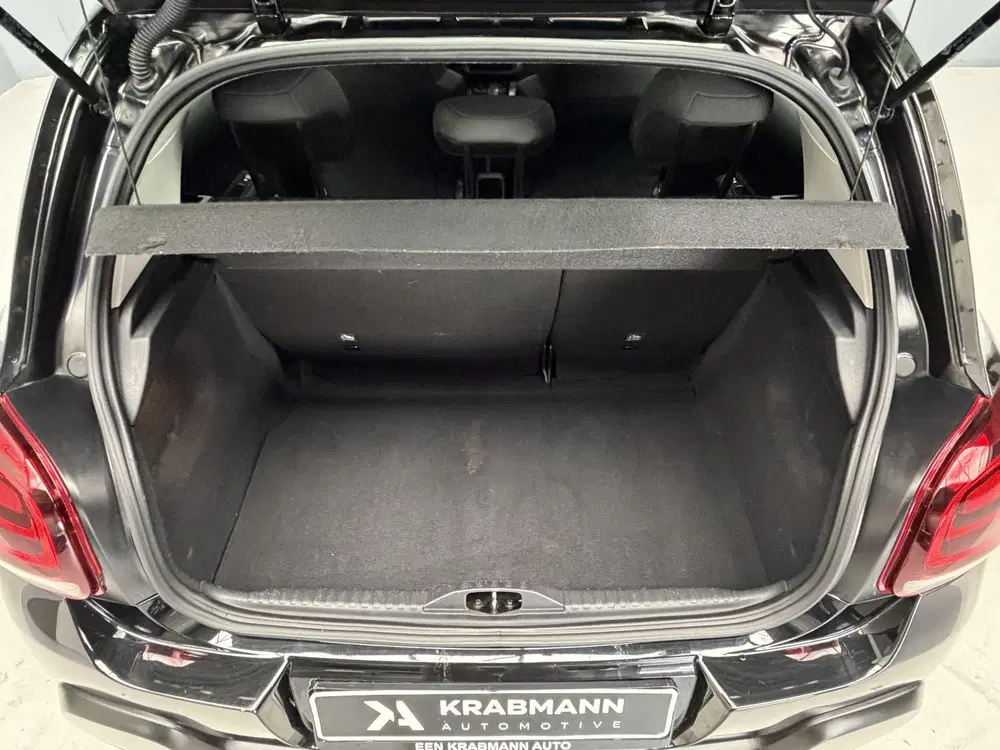 Citroën C3 1.2 PureTech S&S Shine Automaat uit 2019, foto 13