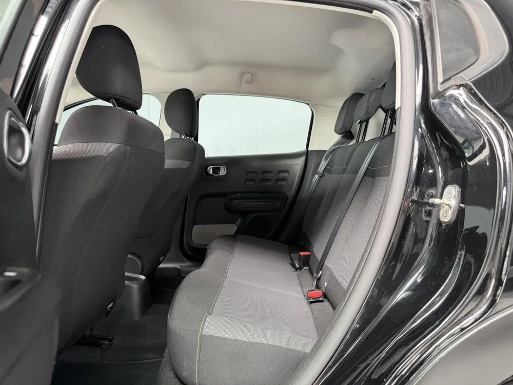 Citroën C3 1.2 PureTech S&S Shine Automaat uit 2019, foto 5