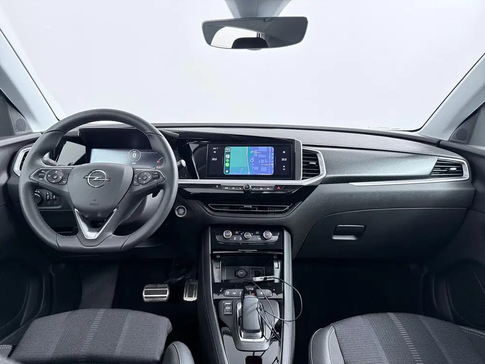 Opel Grandland 1.6 Turbo Plug-In Hybrid uit 2023, foto 11