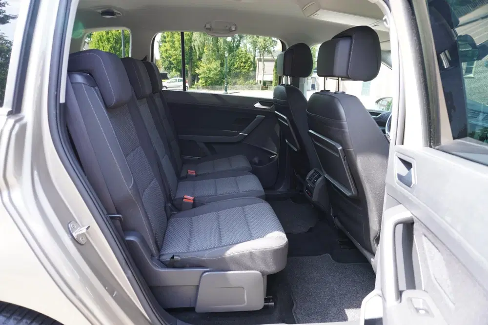 Volkswagen Touran 1.0 TSI Highline Business R 7pers Navi Pdc uit 2019, foto 11