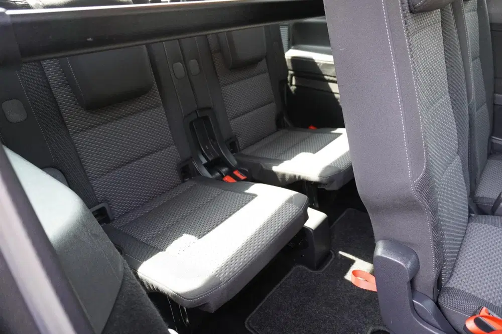 Volkswagen Touran 1.0 TSI Highline Business R 7pers Navi Pdc uit 2019, foto 12