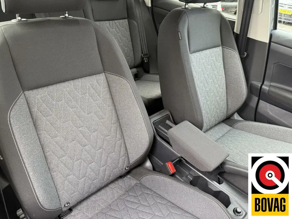 Volkswagen Polo 1.0 TSI Life Edition Camera CarPlay Navi A uit 2024, foto 7