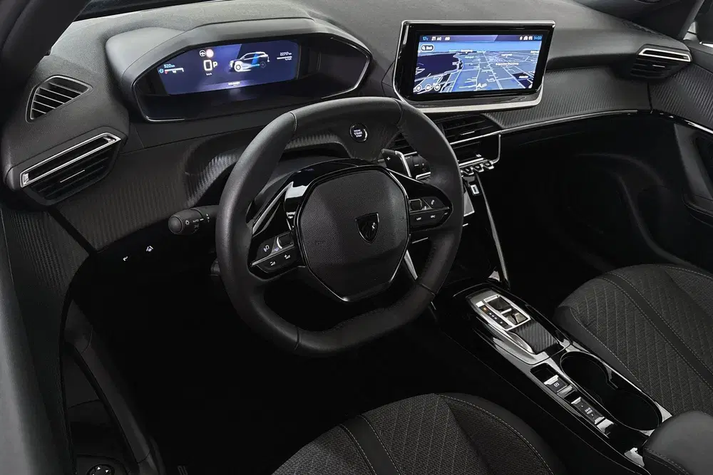 Peugeot 2008 1.2 Hybrid 145 Allure Keyless Camera Adapt uit 2025, foto 5