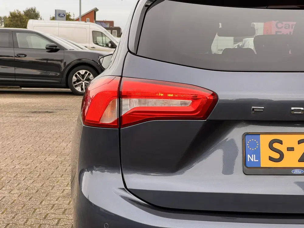 Ford Focus 1.0 EcoBoost ST Line Business Full-led uit 2019, foto 10