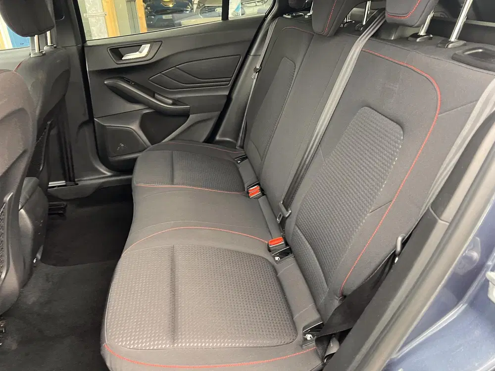 Ford Focus 1.0 EcoBoost ST Line Business Full-led uit 2019, foto 15