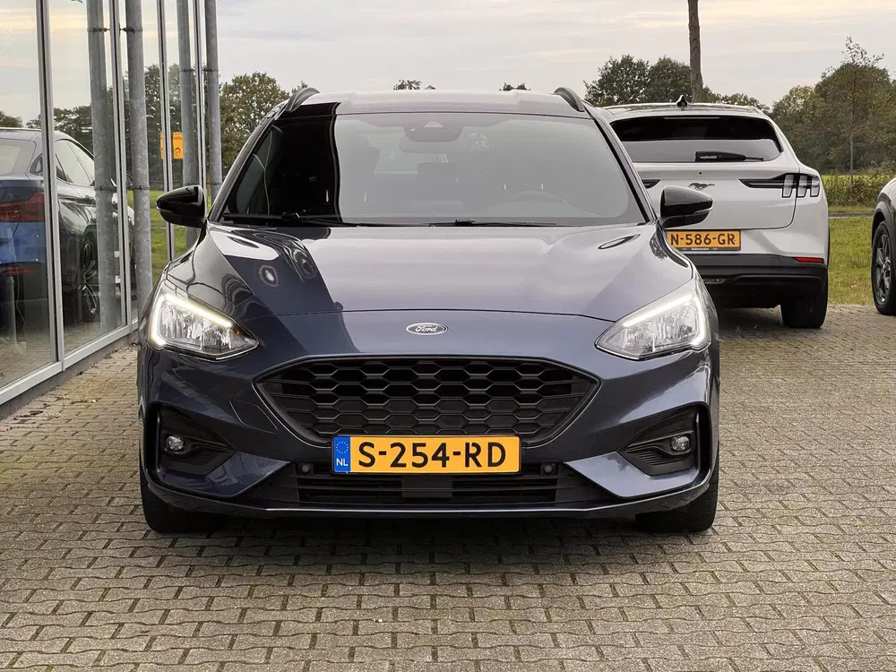 Ford Focus 1.0 EcoBoost ST Line Business Full-led uit 2019, foto 2