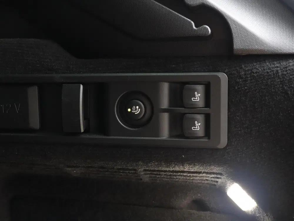 BMW 3-serie Touring 330e uit 2022, foto 15