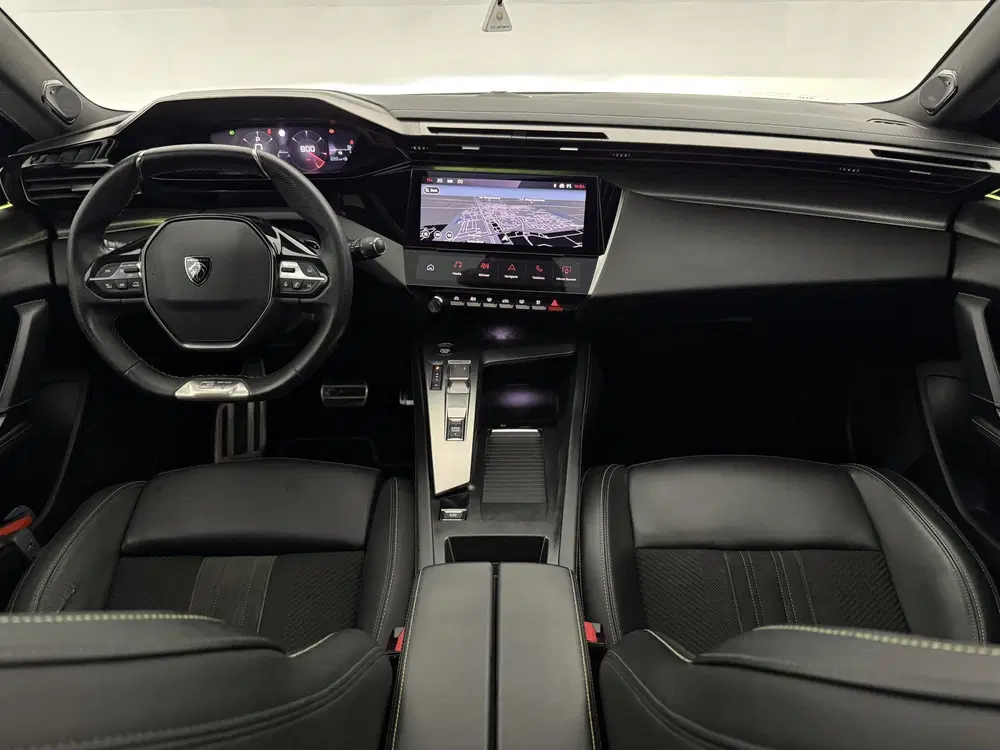 Peugeot 308 1.2 PureTech GT Pack uit 2022, foto 2