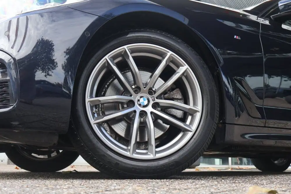 BMW 5-serie (g30) 520i M-Sport 184pk uit 2020, foto 5