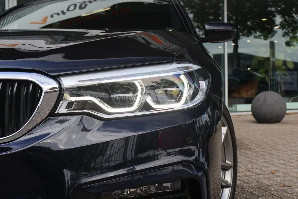 BMW 5-serie (g30) 520i M-Sport 184pk uit 2020, foto 8