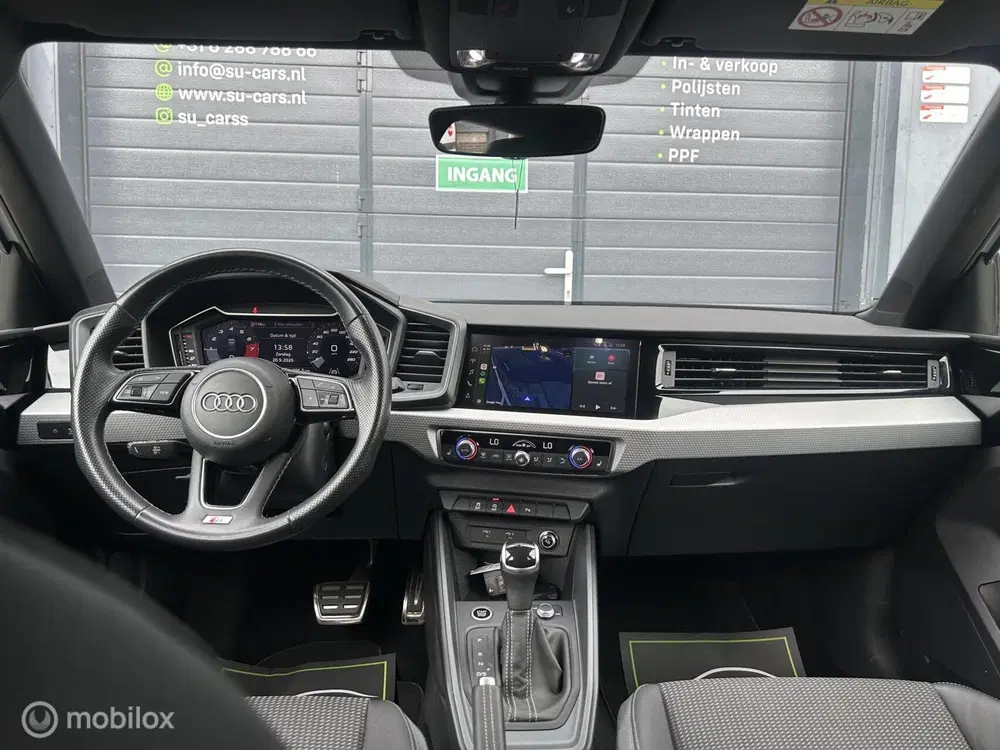 Audi A1 A1 30 TFSI S-Line Black ed. uit 2023, foto 2