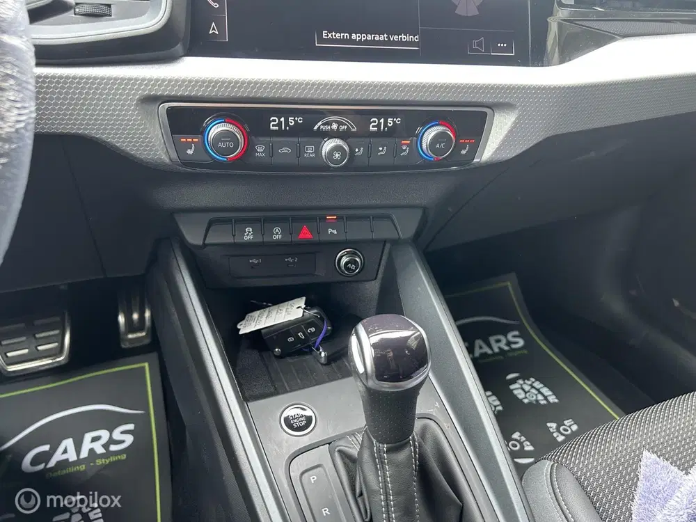 Audi A1 A1 30 TFSI S-Line Black ed. uit 2023, foto 4