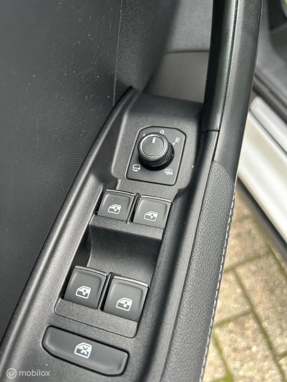 Audi A1 A1 30 TFSI S-Line Black ed. uit 2023, foto 8
