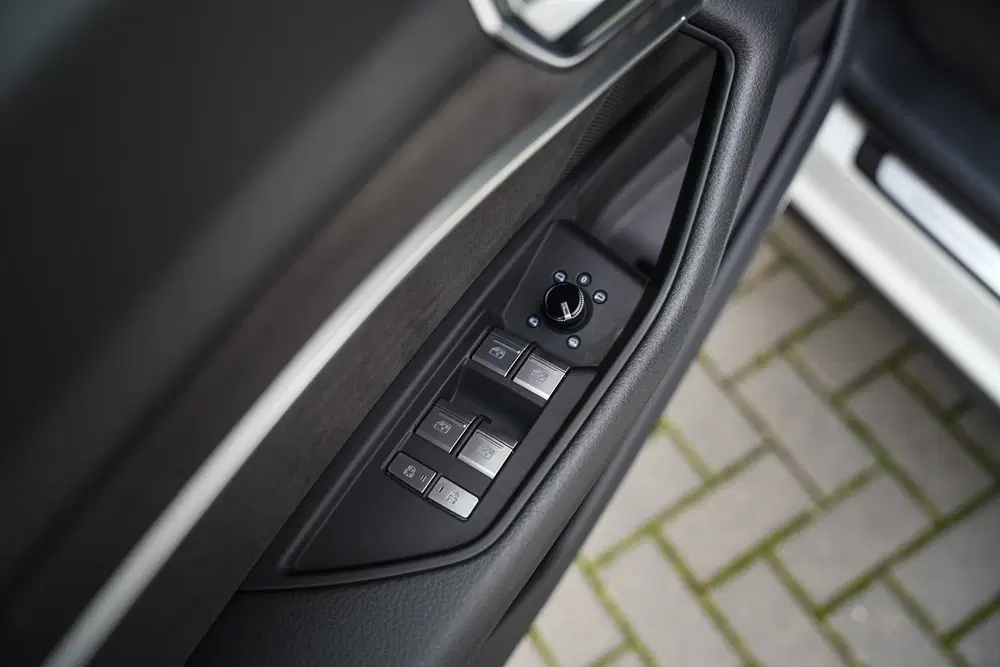 Audi e-tron Quattro 95 kWh 408 pk Advanced Pro Line Pl uit 2019, foto 12