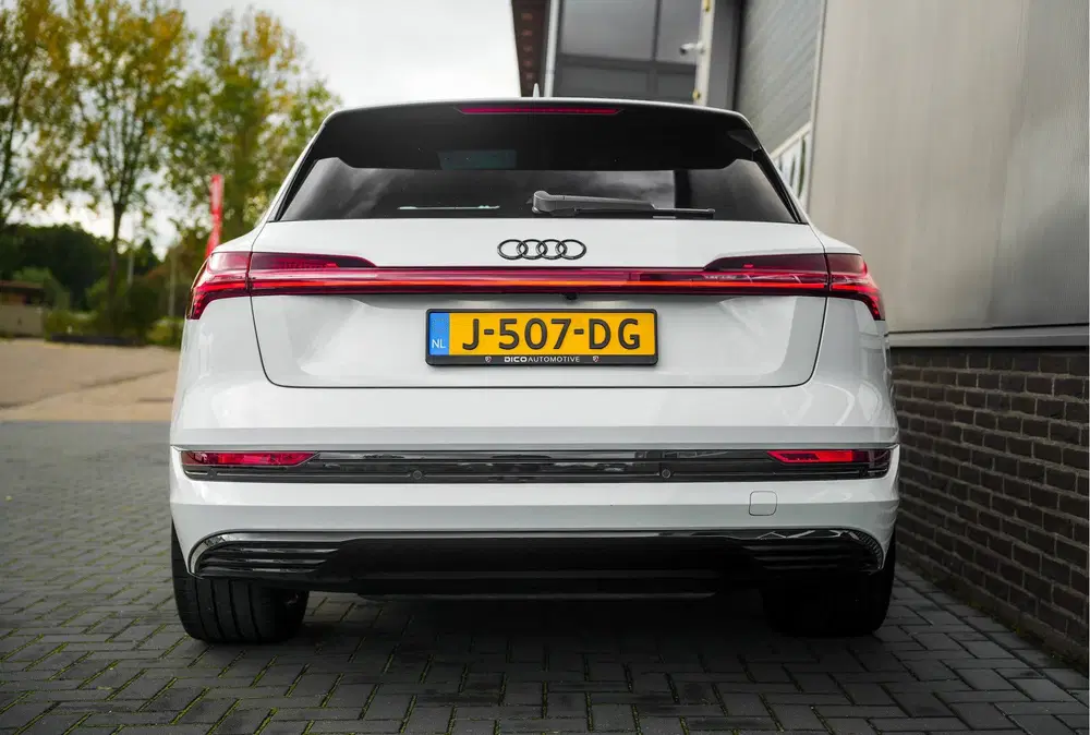 Audi e-tron Quattro 95 kWh 408 pk Advanced Pro Line Pl uit 2019, foto 8
