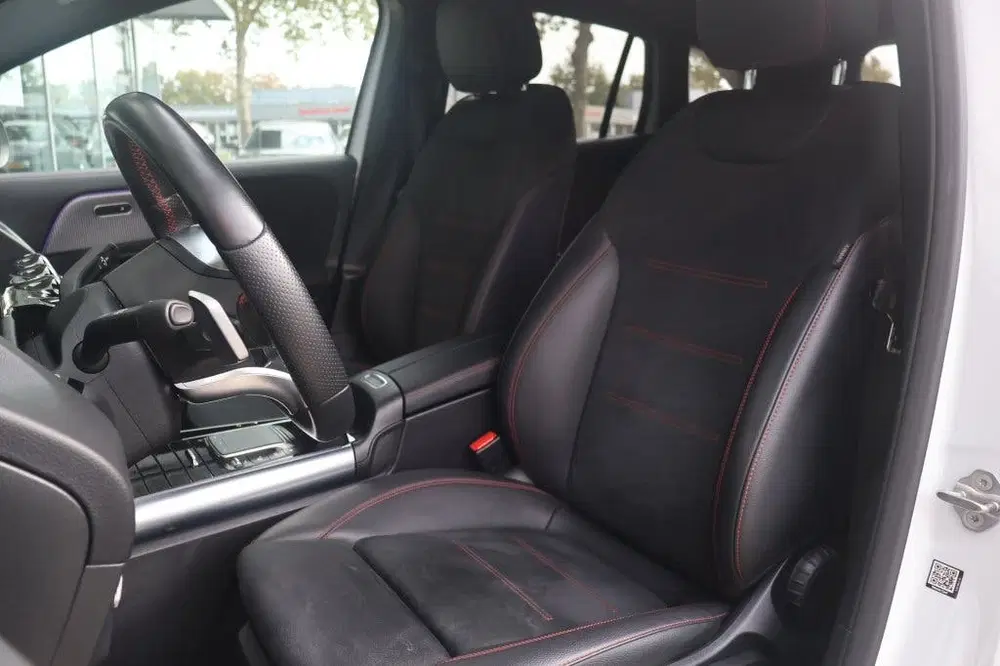 Mercedes-Benz EQA Mercedes EQA 250 AMG-Line 190pk SoH 100% uit 2022, foto 6