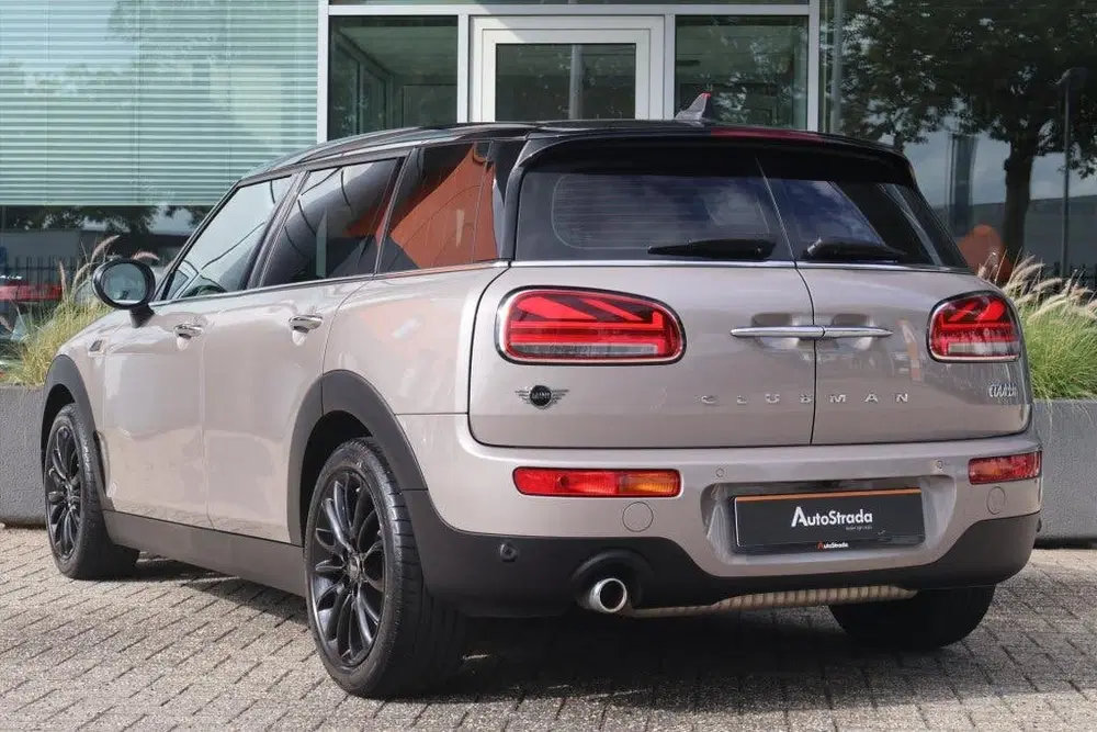 Mini Clubman Mini Clubman (f54) 1.5 Cooper Business Edi uit 2021, foto 2
