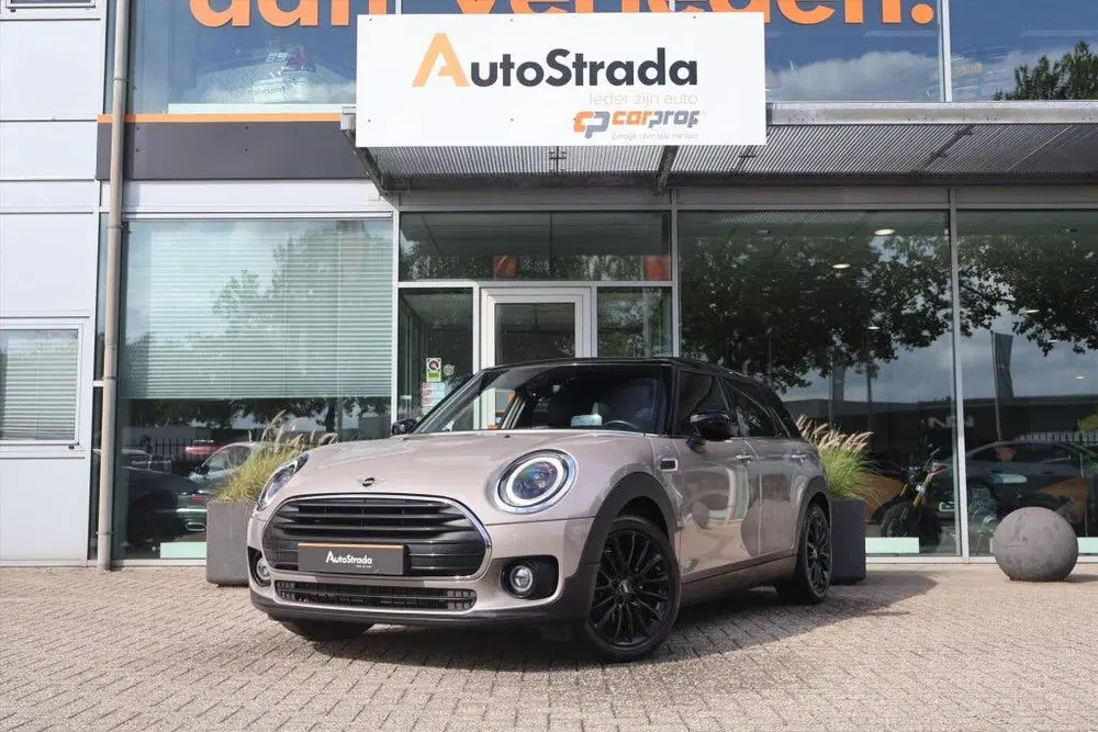Mini Clubman Mini Clubman (f54) 1.5 Cooper Business Edi uit 2021, foto 3