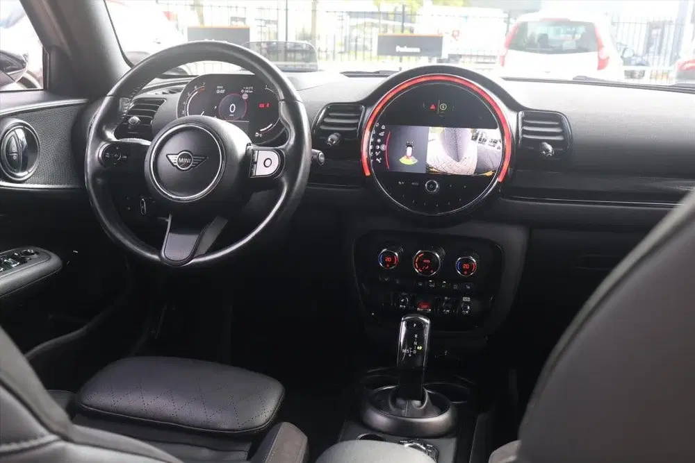 Mini Clubman Mini Clubman (f54) 1.5 Cooper Business Edi uit 2021, foto 6