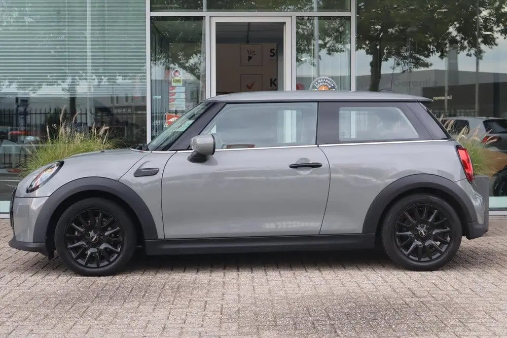 Mini One Mini 3-Deurs (f56) 1.5 One Business Editio uit 2022, foto 13