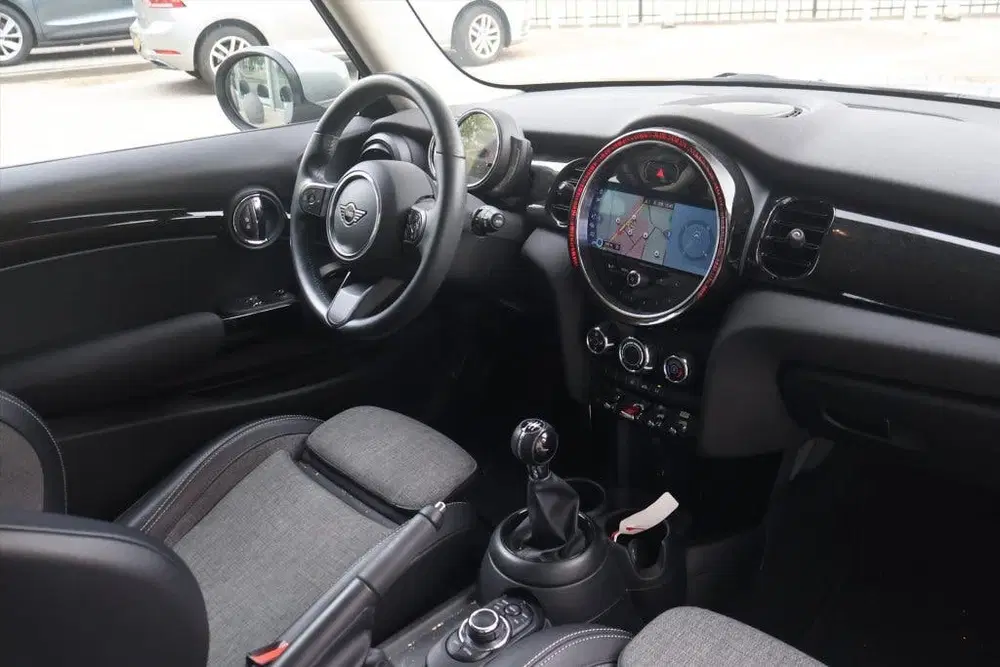 Mini One Mini 3-Deurs (f56) 1.5 One Business Editio uit 2022, foto 6